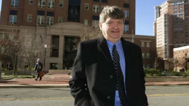 لم يتم استدعاء الصحفي جيمس ريزن للإدلاء بشهادته، لأنه قال إنه لن يكشف عن مصادره، حتى لو سُجن.