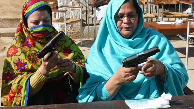 پر پوځي ښوونځي تر برید وروسته، په ټول هېواد کې د ښوونځیو په اړه وېره خپره شوه، همدا وو چې چارواکو د ښوونځیو د خوندیتوب لپاره نوي ګامونه واخیستل.