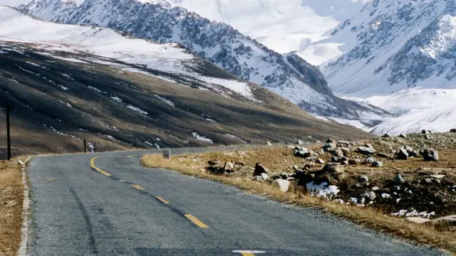 صوبہ بلوچستان اور خیبر پختونخوا اقتصادی راہداری اور اس کے نفاذ کے منصوبوں کی مخالفت میں آگے آگے ہیں