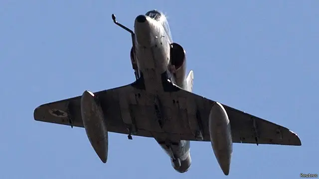 يحدث القصف بعزيادة التوتر عقب مقتل بعض جنود لحزب الله وجنرال إيراني.