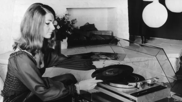 Hay tecnologías de otras décadas que nos negamos a retirar.