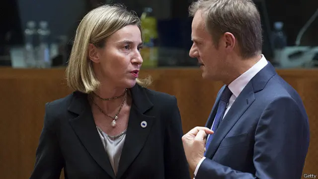 Федерика Могерини, глава европейской дипломатии, и глава Европейского совета Дональд Туск