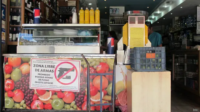 Aviso anti armas en Venezuela