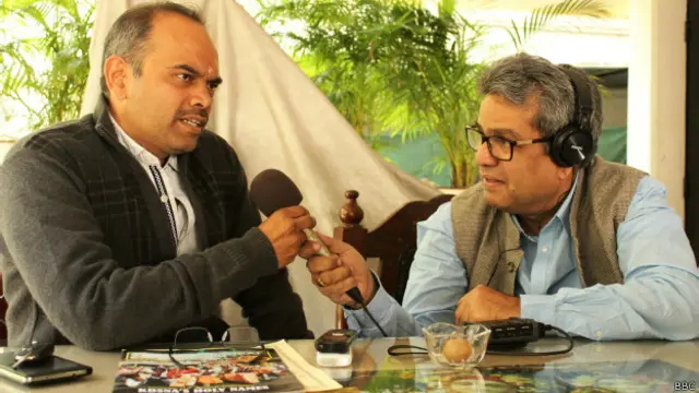 नथूराम गोडसे के पौत्र अजिंख्य गोडसे के साथ रेहान फ़ज़ल