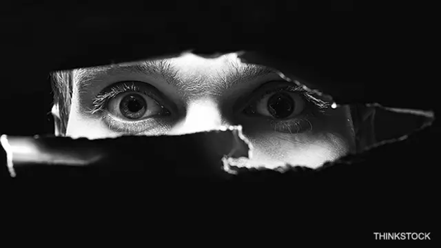 Foto genérica de un espía