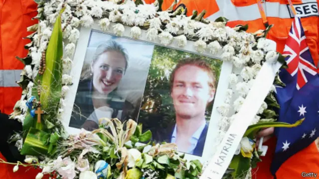 Katrina Dawson (kiri) dan Tori Johnson (kanan) menjadi korban dalam penyanderaan di Sydney.