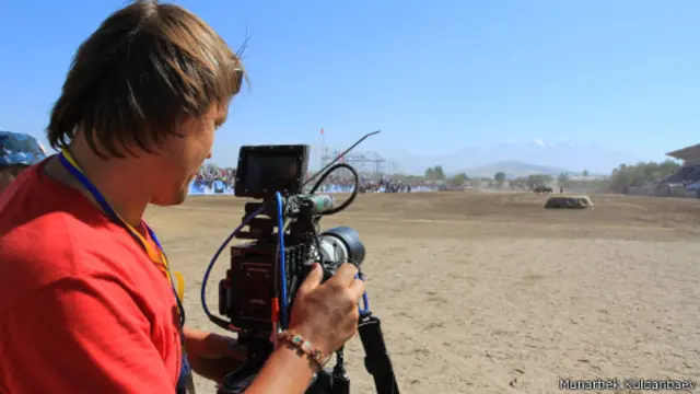 Фильмди тартуу процесси.