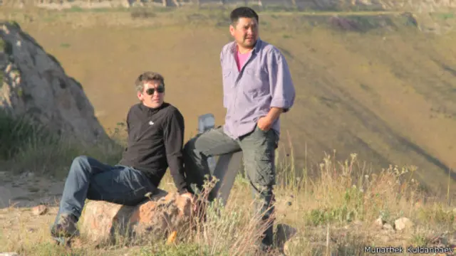 Конор Вудман жана Мунарбек Кулданбаев.