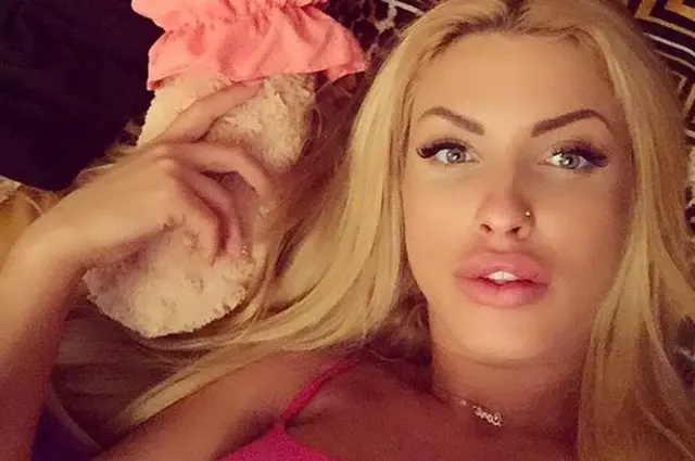  Loredana Chivu anasema anajuta sana kwani babake hakuwahi kuongea naye baada ya kupata picha zake