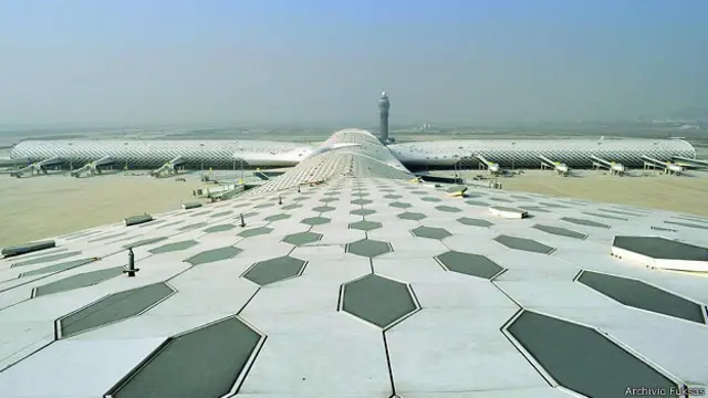 Шэньчжэньский международный аэропорт "Баоань" (Китай). 