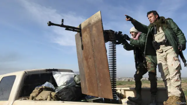 درگیری بین نیروهای کرد و پیکارجویان داعش در اطراف کرکوک در جریان است