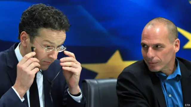 Министр финансов Греции Янис Варуфакис (справа) и глава Еврогруппы Йерун Дейсселблум 