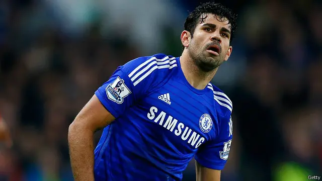Diego Costa dikenai larangan memperkuat Chelsea dalam tiga laga, setelah terbukti menginjak pemain Liverpool.
