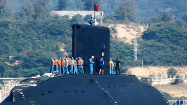 HQ-184 Hải Phòng là tàu ngầm Kilo thứ ba trong hợp đồng giữa Nga với Việt Nam