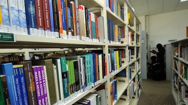 中國教育部長袁貴仁提出絕不能讓傳播西方價值觀念的教材進入中國高校的課堂。