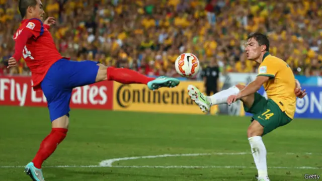 Laga final harus diperpanjang setelah kedua tim bermain imbang 1-1 dalam dua kali 45 menit. 