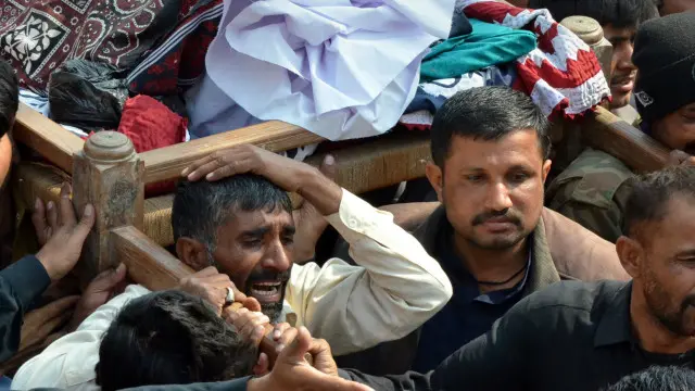 حالیہ کچھ دنوں سے پاکستان میں شیعہ برادری اور امام بارگاہوں پر ہونے والے حملوں میں شدت دیکھی گئی ہے