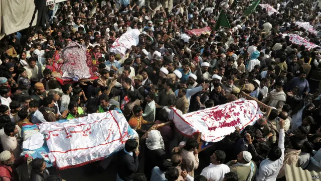 مسجد پر حملے میں 60 سے زیادہ افراد ہلاک ہو گئے تھے