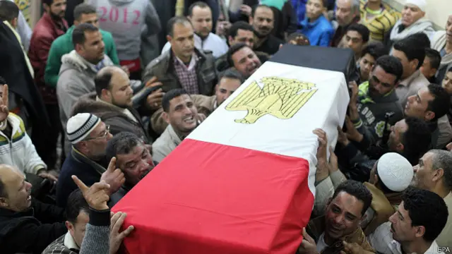 Похороны сотрудников сил безопасности Египта