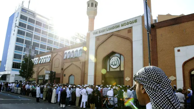 পূর্ব লন্ডনের একটি বিখ্যাত মসজিদ