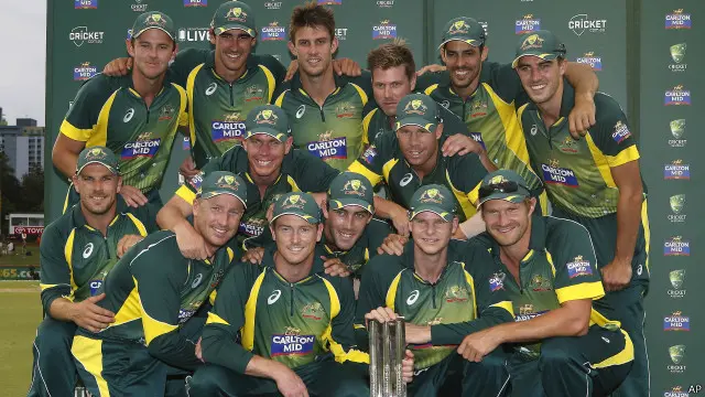 اتوار کو کھیلے جانے والے فائنل میچ میں انگلینڈ نے ٹاس جیت کر آسٹریلیا کو پہلے بیٹنگ کی دعوت دی تھی