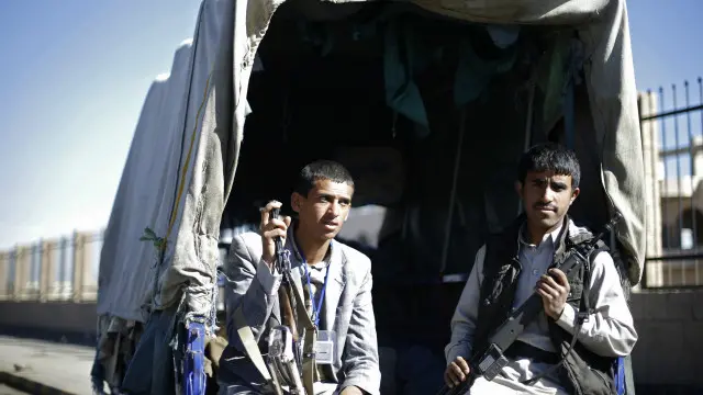 يقترح الحوثيون تشكيل "مجلس رئاسي" لترتيب أوضاع الدولة