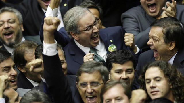O que explica a força de Eduardo Cunha para continuar na Presidência da Câmara?