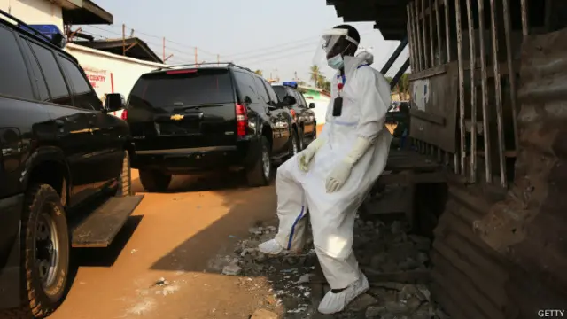 El personal sanitario de Liberia será el encargado de comprobar que ninguno de los voluntarios se enfermó de ébola por la vacuna.