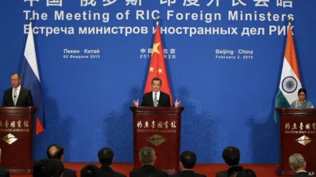 भारत, चीन, रूस विदेश मंत्री, सुषमा स्वराज