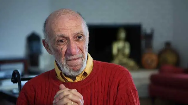 ریچارد فالک: آیت الله خمینی حرفمان را قطع کرد و گفت این یک انقلاب ایرانی نیست. اسلامی است؛ برای تمام جهان اسلام اهمیت دارد.