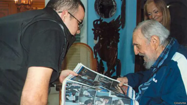 En las fotos también se aprecia a la esposa de Castro, Dalia.