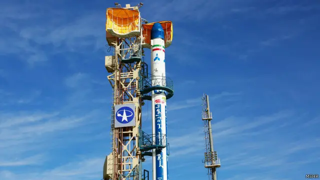 ماهوراه فجر روی موشک ماهوارهبر سفیر پرتاب شد