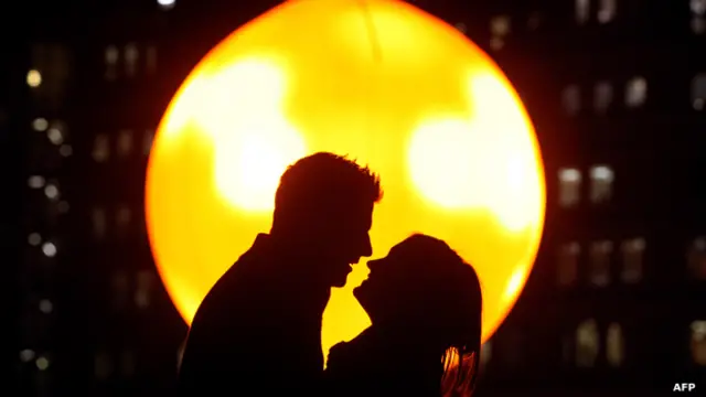 Münasibətlərin riyaziyyatı