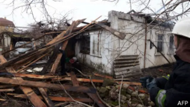 လူနေအိမ်တွေပေါ် ဗုံးဆံတွေ ကျရောက်မှုအတွက် အစိုးရတပ်ကို သူပုန်က စွပ်စွဲ