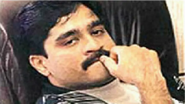 بھارت الزام عائد کرتا ہے کہ داؤد ابراہیم پاکستان میں ہیں جبکہ پاکستان اس کی سختی سے تردید کرتا ہے