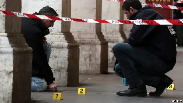 حکام کے مطابق حملے میں ملوث ہونے کے شک میں ایک دوسرے شخص کو بھی گرفتار کیا گیا ہے