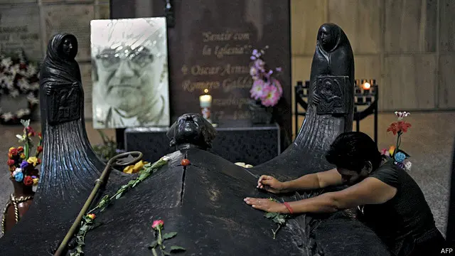 Tumba de monseñor Romero