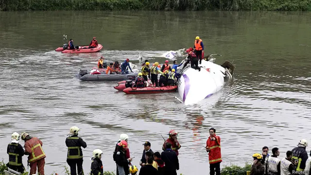 Lebih dari 50 orang berada dalam pesawat domestik itu.