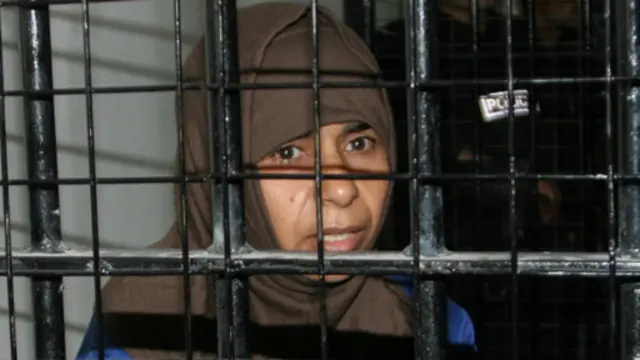 ساجده الریشاوی، پیکارجوی زن عراقی در سال ۲۰۰۵ به اتهام مشارکت در حمله‌ای که منجر به مرگ ۶۰ نفر شد، به مرگ محکوم شد