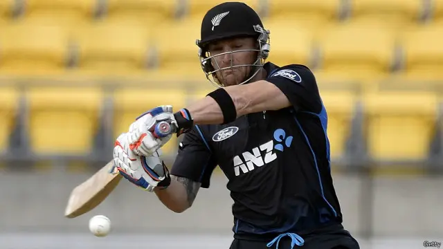 نیوزی لینڈ کی جانب سے برینڈن میککلم نے جارحانہ اننگز کھیلی۔