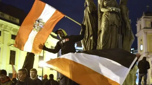 Viyana'da Pegida gösterilerine katılım birkaç yüz kişiyle sınırlı kaldı.