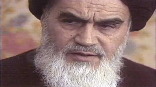 آیتالله خمینی: ما از ملت آمریکا می خواهیم به این آقای کارتر بگویند که ملتی که مظلوم است، ملتی که در تحت فشار است، ملتی که آزادی و همۀ آزادیها از او سلب شده است، ملتی که استقلال ندارد، ملتی که کشته میدهد... آیا چنین چیزی پستی و رذلی است که کارتر تعبیر میکند؟»