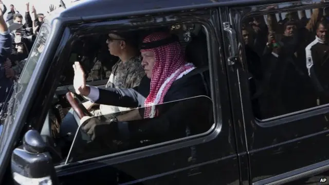 له امریکا نه د پاچا عبدالله تر ستنېدا وروسته په هوايي ډګر د هغه تود هرکلی وشو