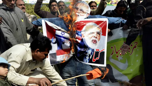 پاکستان میں ہر سال پانچ فروری کو یوم یکجہتی کشمیر سرکاری سطح پر منایا جاتا ہے