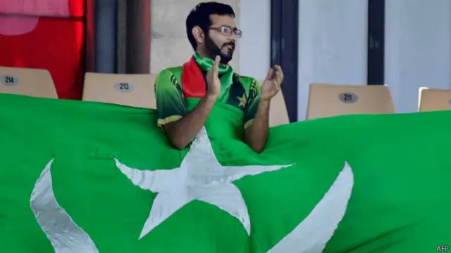 पाकिस्तानी क्रिकेट प्रेमी 