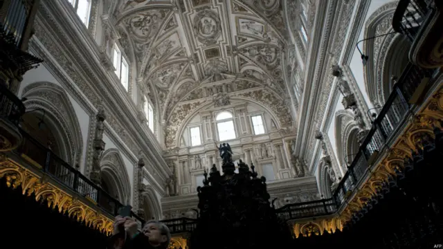 masjid katedral cordoba