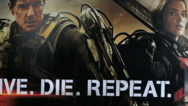 Türkiye'de Yarının Sınırında adıyla gösterilen Edge of Tomorrow filmi.