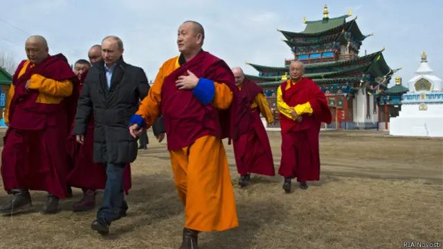 Путин в Иволгинском дацане