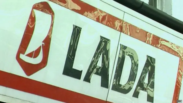 По словам представителя профсоюза завода, сокращение кадров не связано со спадом продаж автомобилей Lada на российском рынке