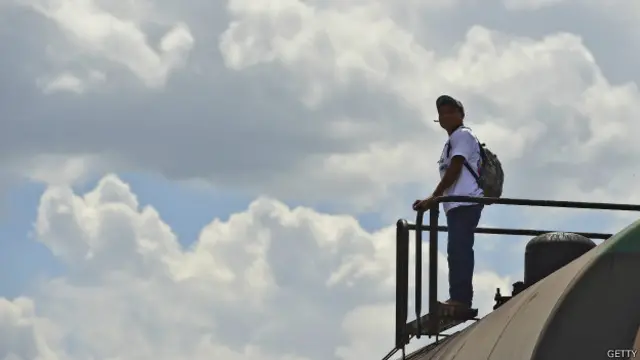 Algunos de los pacientes de Dora Morales aseguran que, tras hablar con ella, tienen más fuerzas para retomar el viaje. 